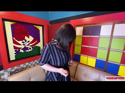 ❤️ મોટા સ્તનો સાથેની જાપાનીઝ ક્યુટી સેક્સ ટોય સાથે હસ્તમૈથુન કરે છે અને ઉગ્ર ઉત્તેજનાનો અતિરેક અનુભવે છે. તેણીએ એક મુલાકાતમાં તેના વાહિયાત અનુભવ વિશે વાત કરી. વિશાળ tits અને રુવાંટીવાળું pussy મોટેથી moaning. ઓસાકાપોર્ન ️  સેક્સ  ﹏